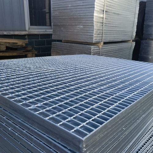 鍍鋅平臺鋼格板的首選優勢解析
