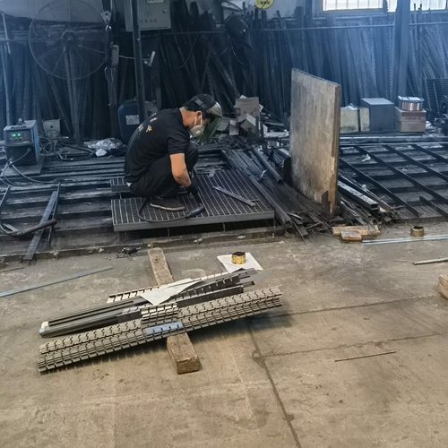 工程人必備！鋼格柵的6種實(shí)用場(chǎng)景解析