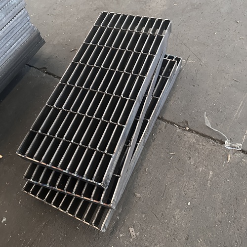 養殖場用鋼格板易清潔防腐蝕養殖戶都在選